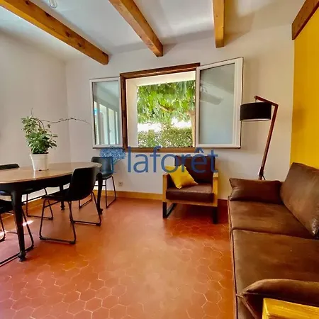 APPARTEMENT EN REZ DE JARDIN , 2 chambres à Hyères * Hyères