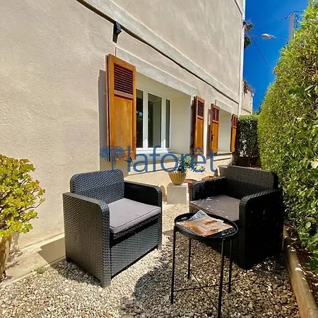 APPARTEMENT EN REZ DE JARDIN , 2 chambres à Hyères Appartement
