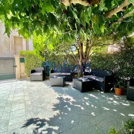 Appartamento APPARTEMENT EN REZ DE JARDIN , 2 chambres à Hyères Hyères